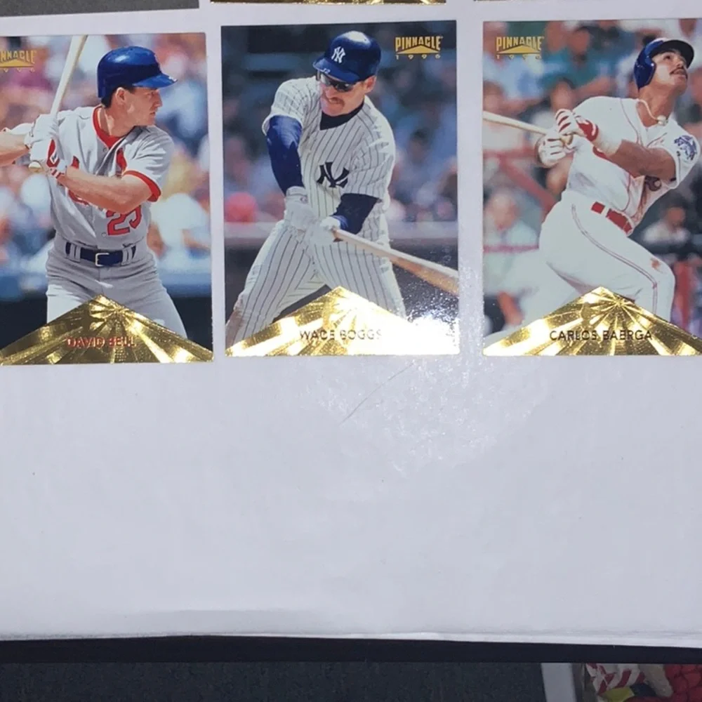 Bundle of Baseball Cards Lot 385